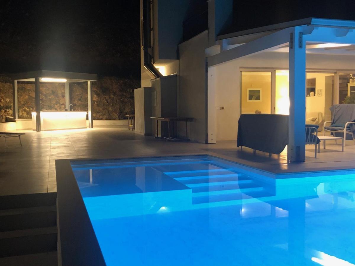 Villa Mirascopello カステッランマーレ・デル・ゴルフォ エクステリア 写真