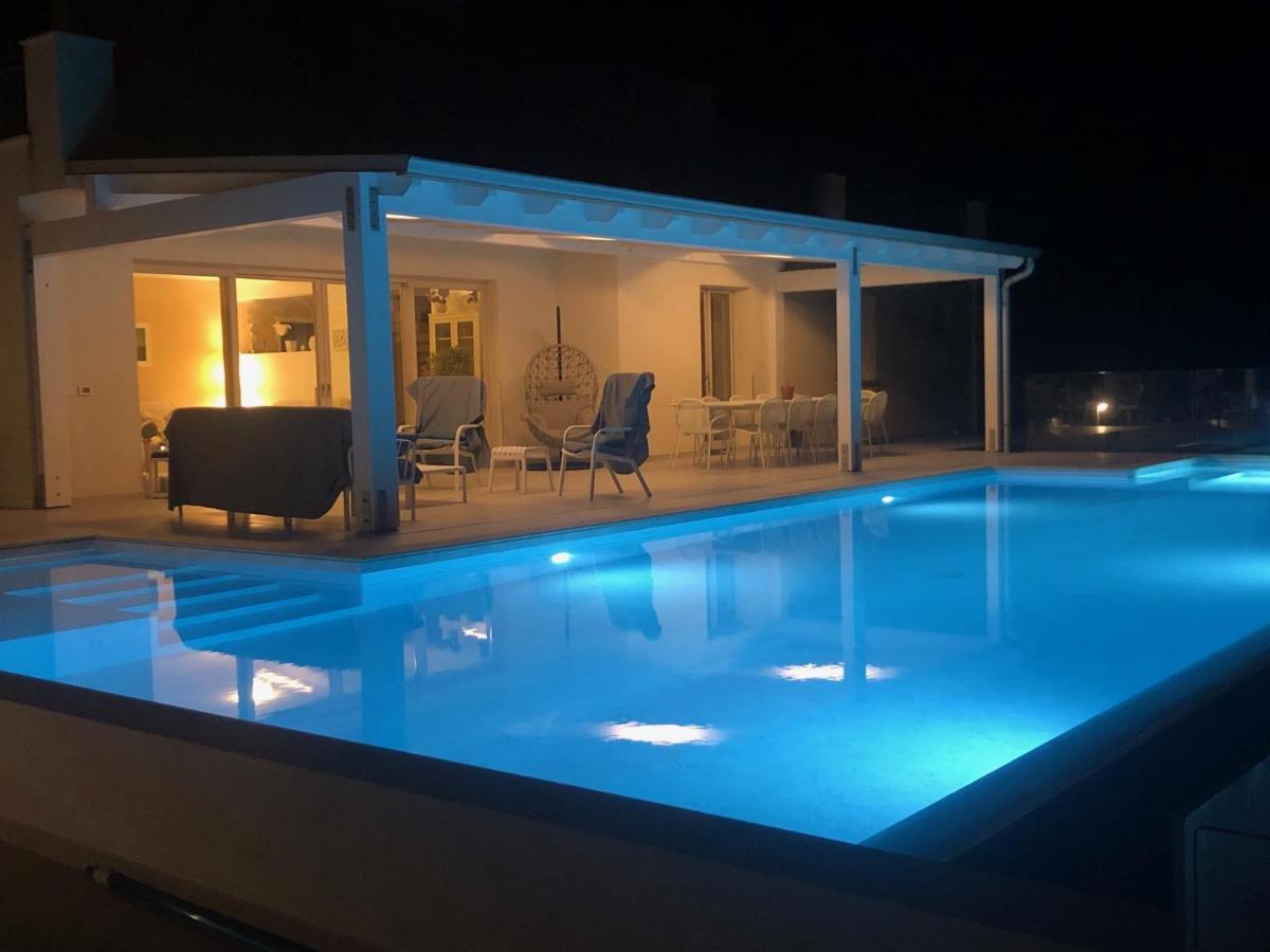 Villa Mirascopello カステッランマーレ・デル・ゴルフォ エクステリア 写真